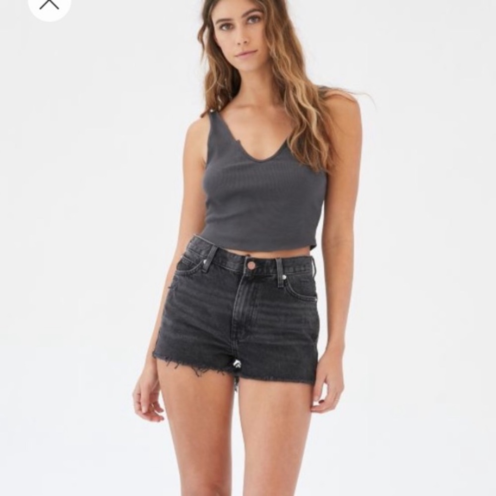 BDG Urban Outfitters Womens Shorts Size 26 High Rise Denim Black Washed Raw Hem
